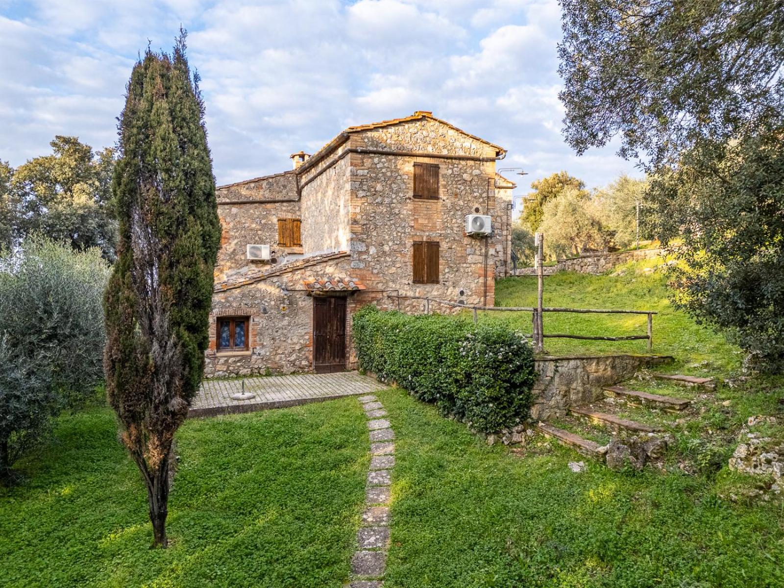 Antico Borgo Poggiarello Monteriggioni