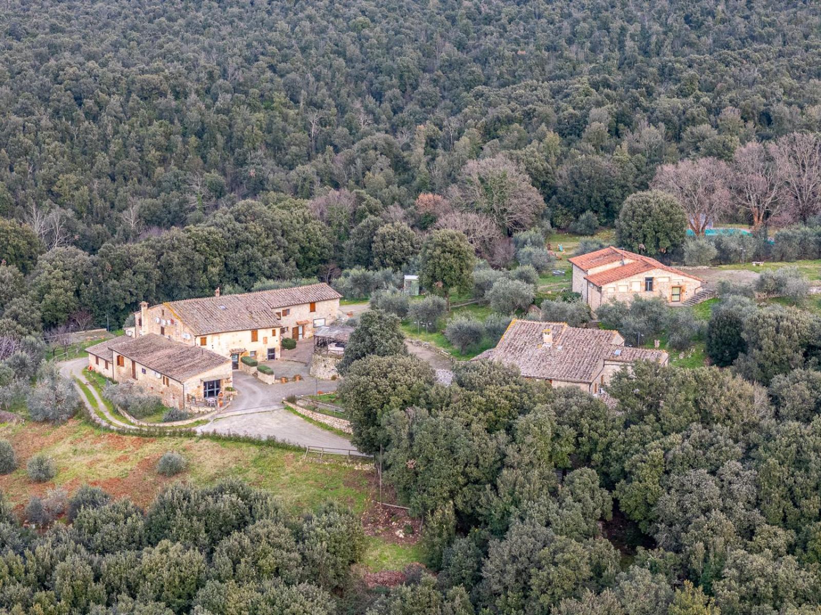 Antico Borgo Poggiarello * Monteriggioni